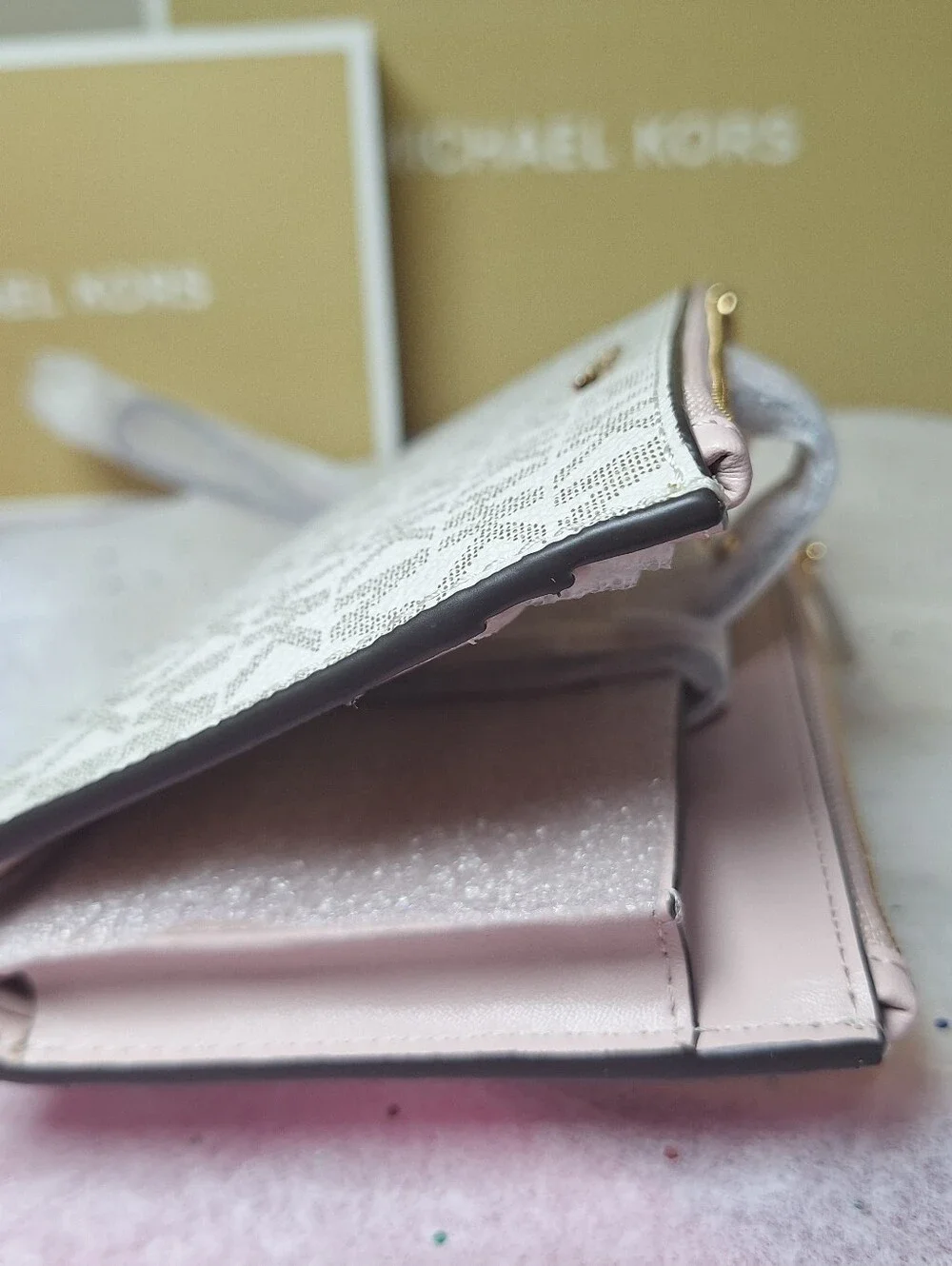 Michael KORS Wallet NWT